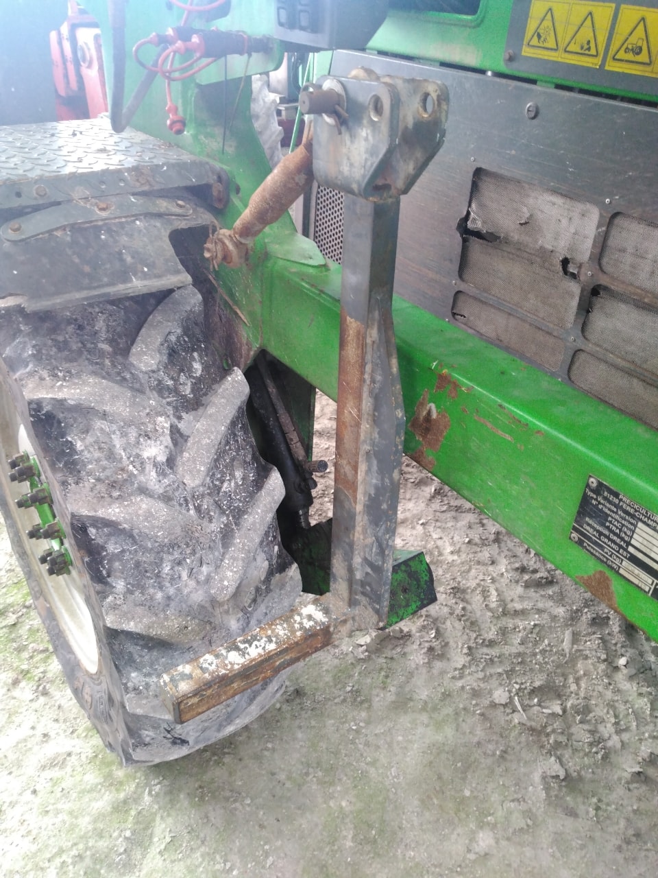 Tracteur enjambeur TECNOMA T140 EVO - photo slide 8