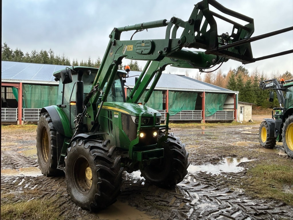 Tracteur chargeur JOHN DEERE 6110 RC - photo slide 2