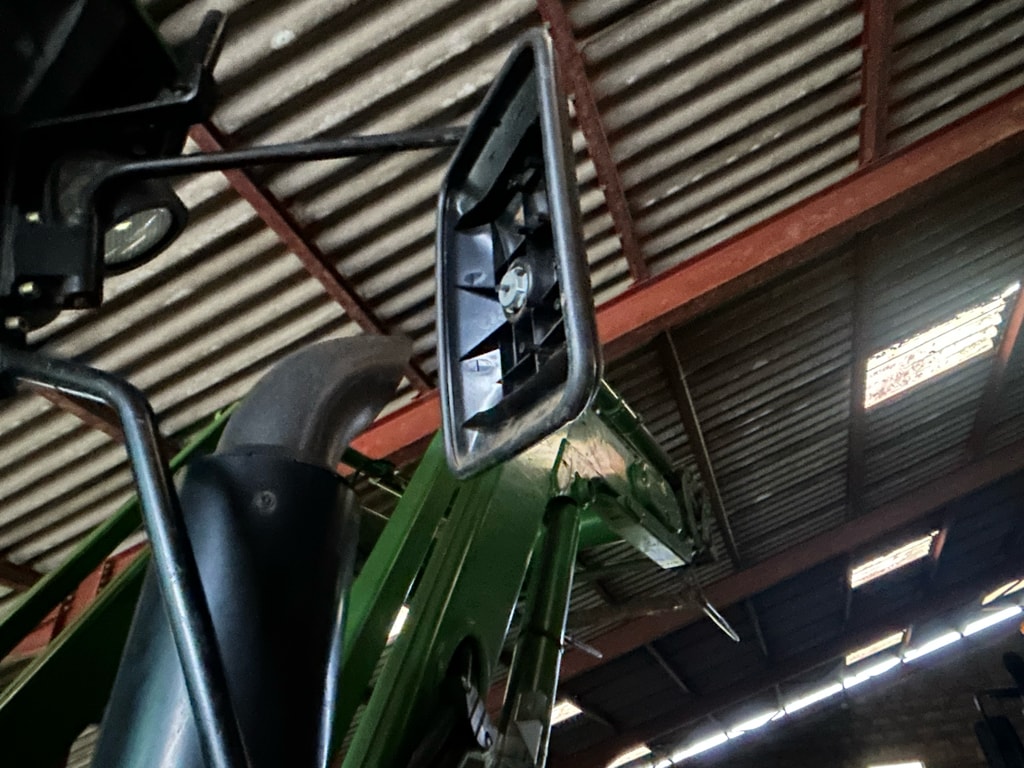 Tracteur chargeur JOHN DEERE 6110 RC - photo slide 9