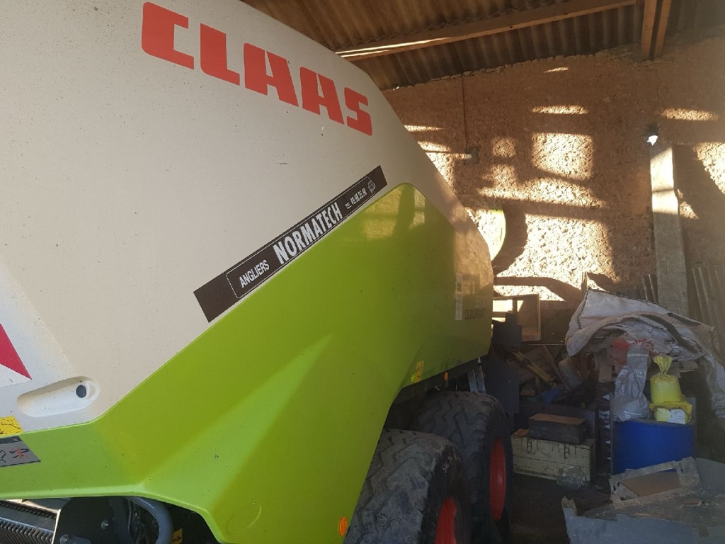 Presse haute densite CLAAS Quadrant 3300 FC - photo slide 14