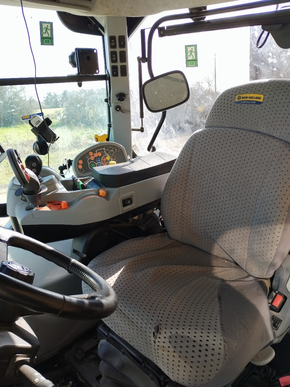 Tracteur NEW HOLLAND T7.190 - photo slide 10
