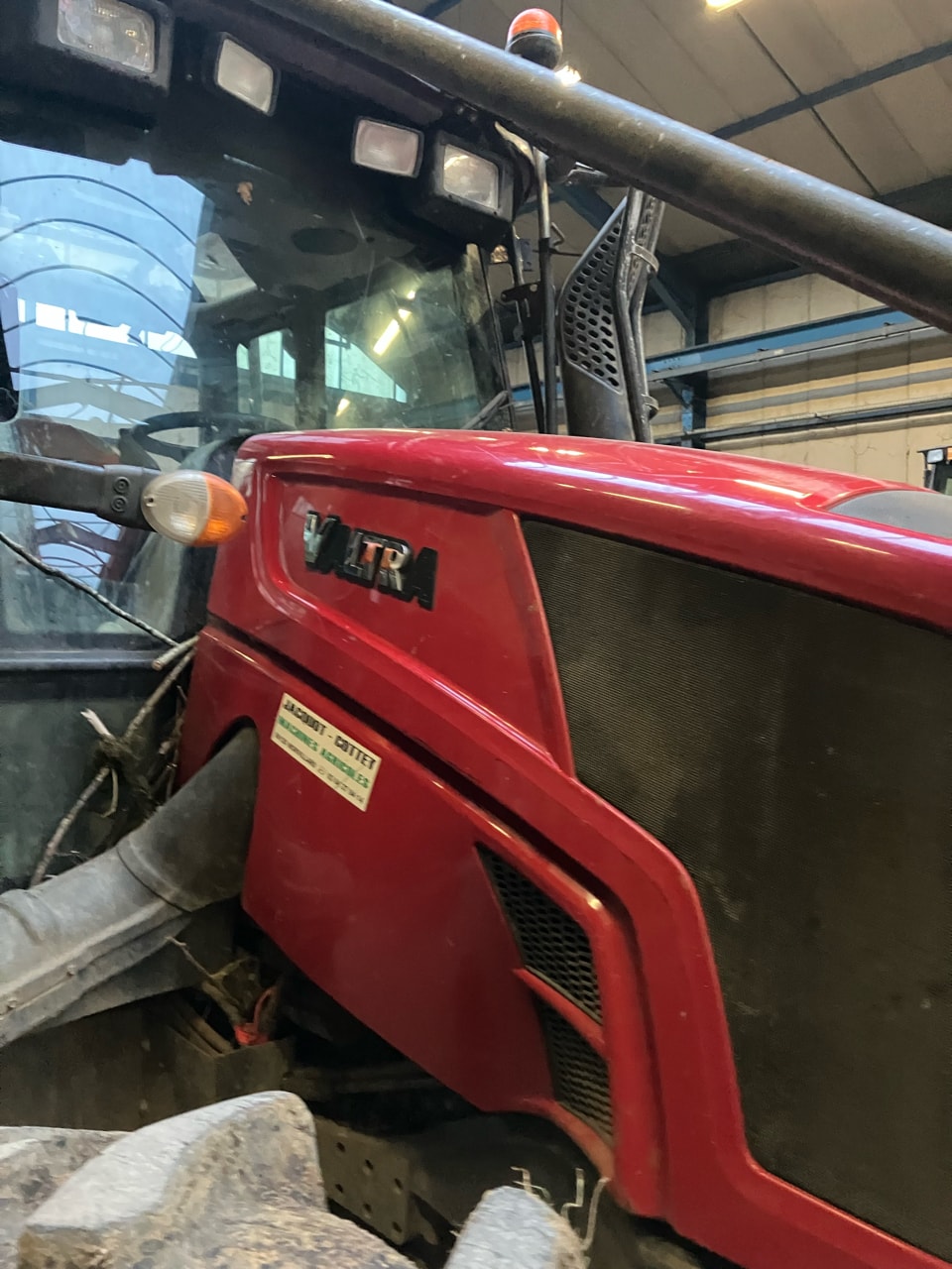Tracteur VALTRA N143H - photo slide 2
