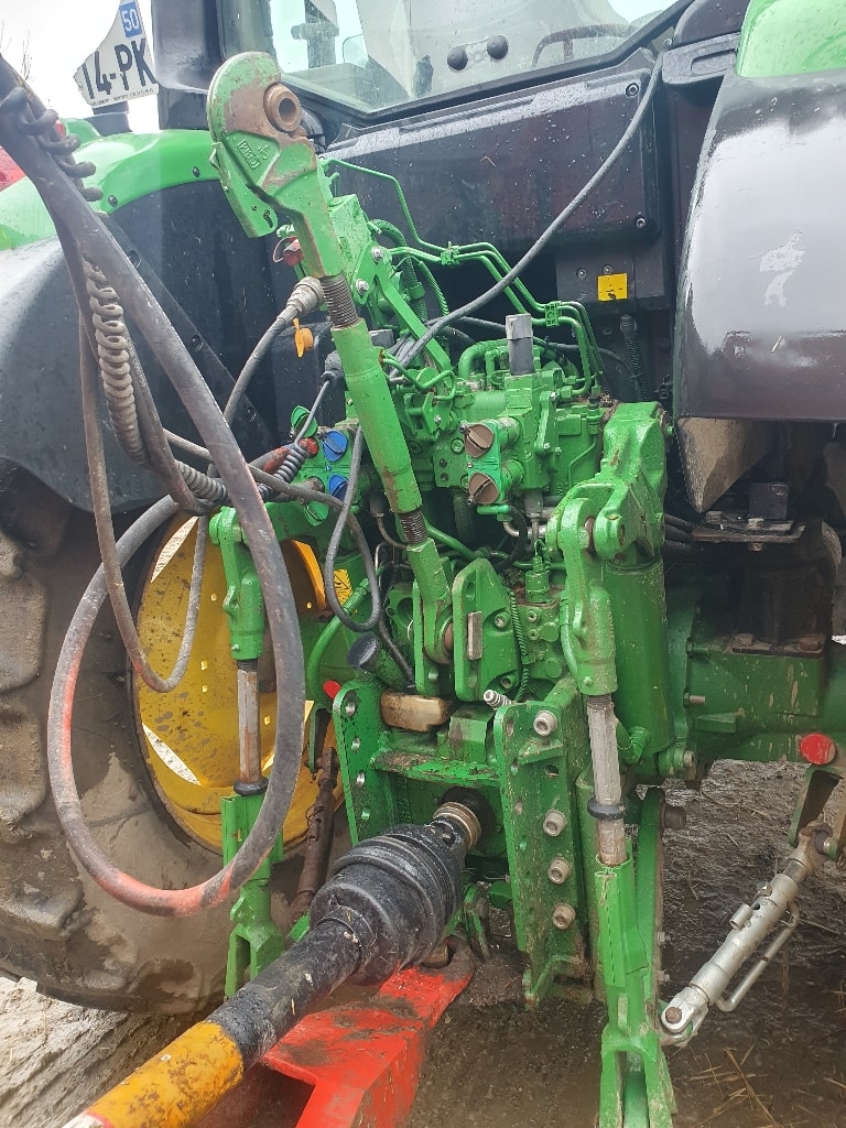 Tracteur JOHN DEERE 6110M - photo slide 10
