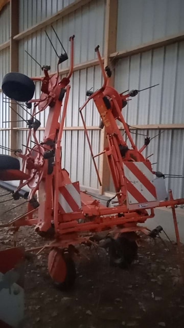 Faneuse KUHN GF 5902 - photo slide 1