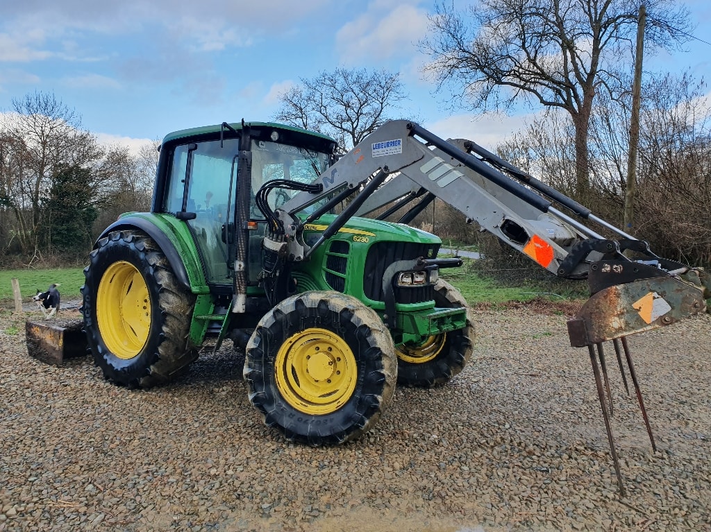 Tracteur JOHN DEERE 6230 STD - photo slide 1