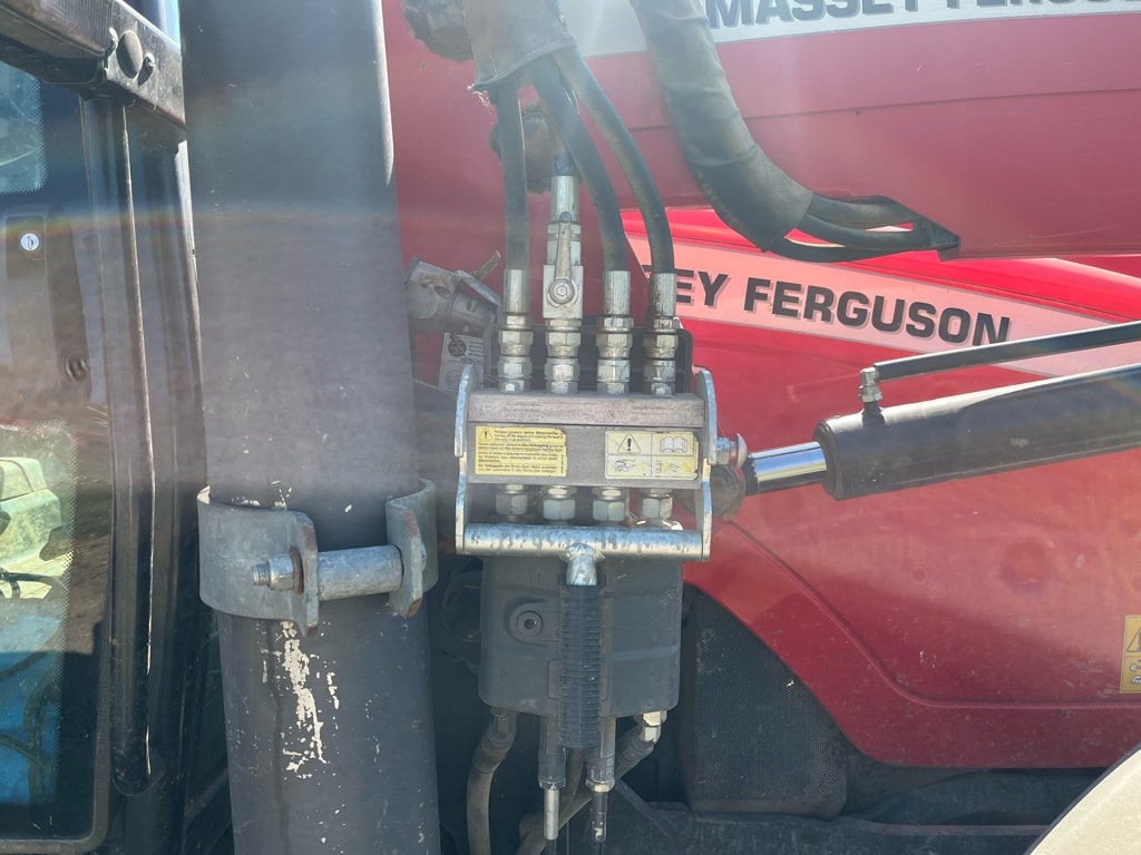 Tracteur chargeur MASSEY FERGUSON 6470 DYNA 6 - photo slide 9