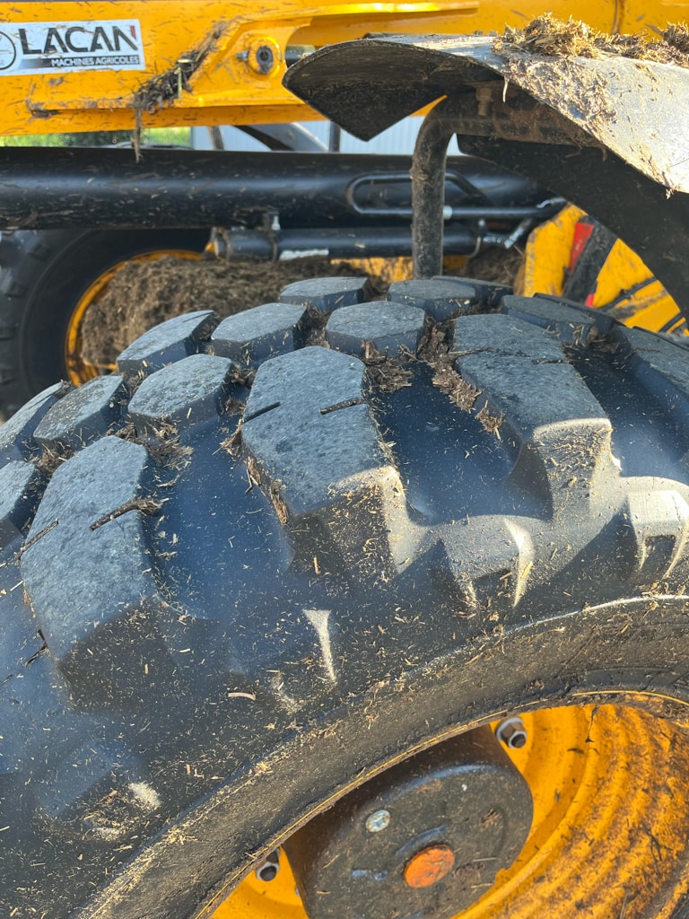 Telescopique JCB TM 320 - photo slide 6