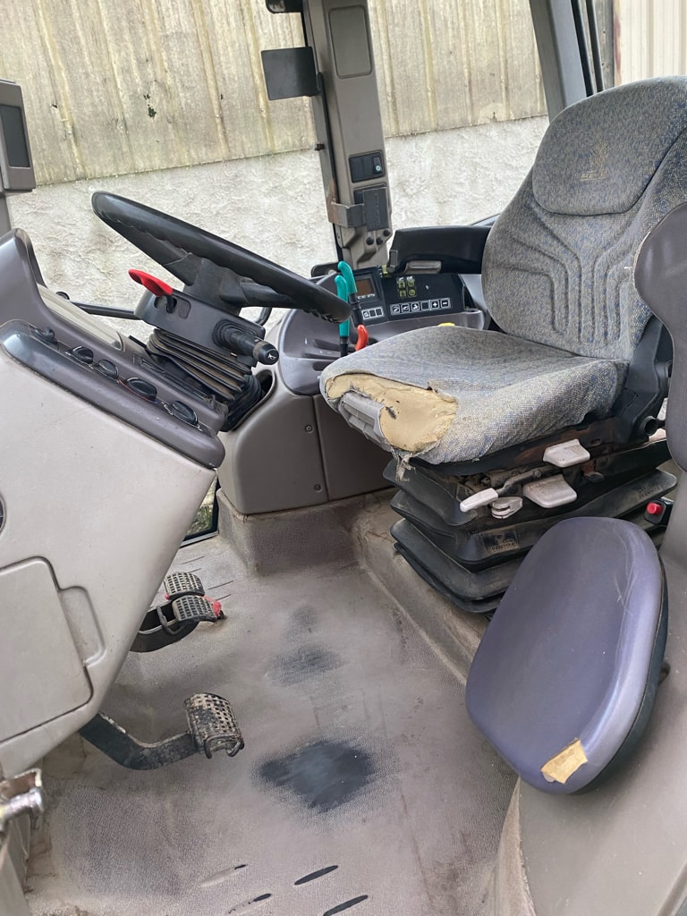 Tracteur CLAAS ARES 556 RZ - photo slide 10