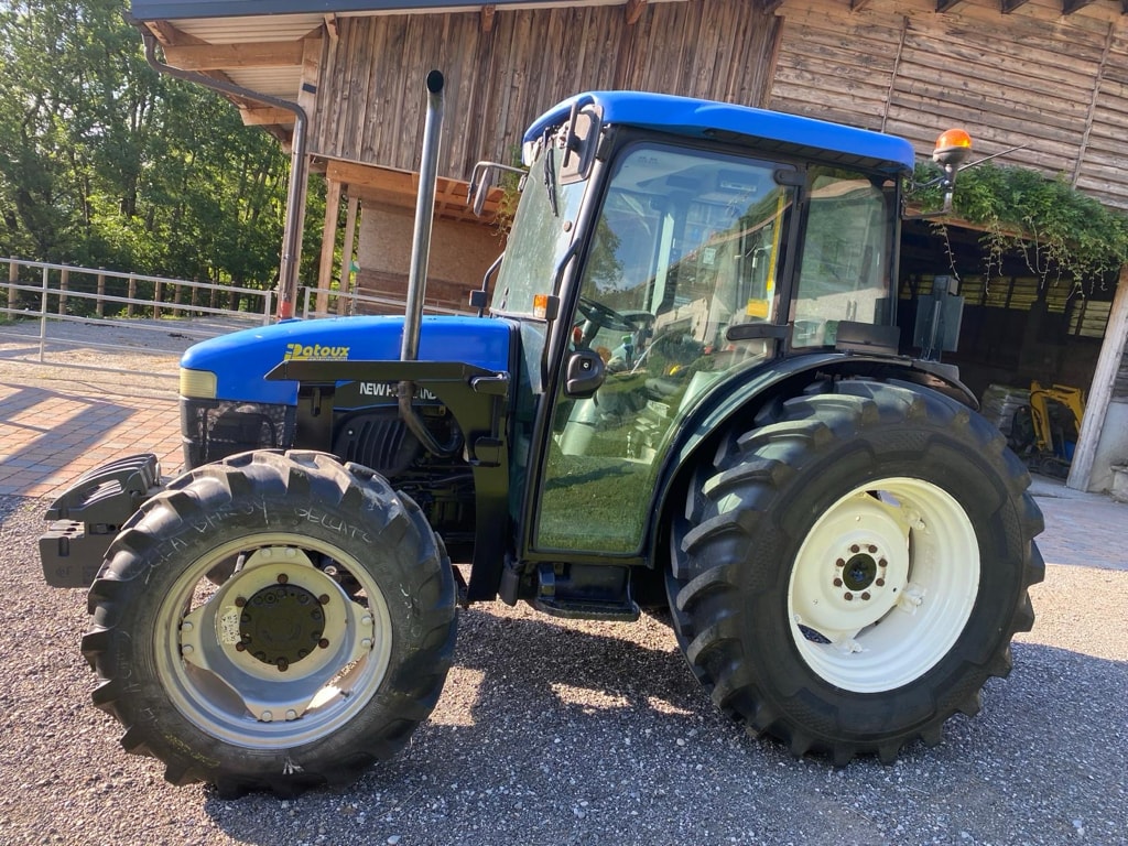 Tracteur NEW HOLLAND TN65 - photo slide 1