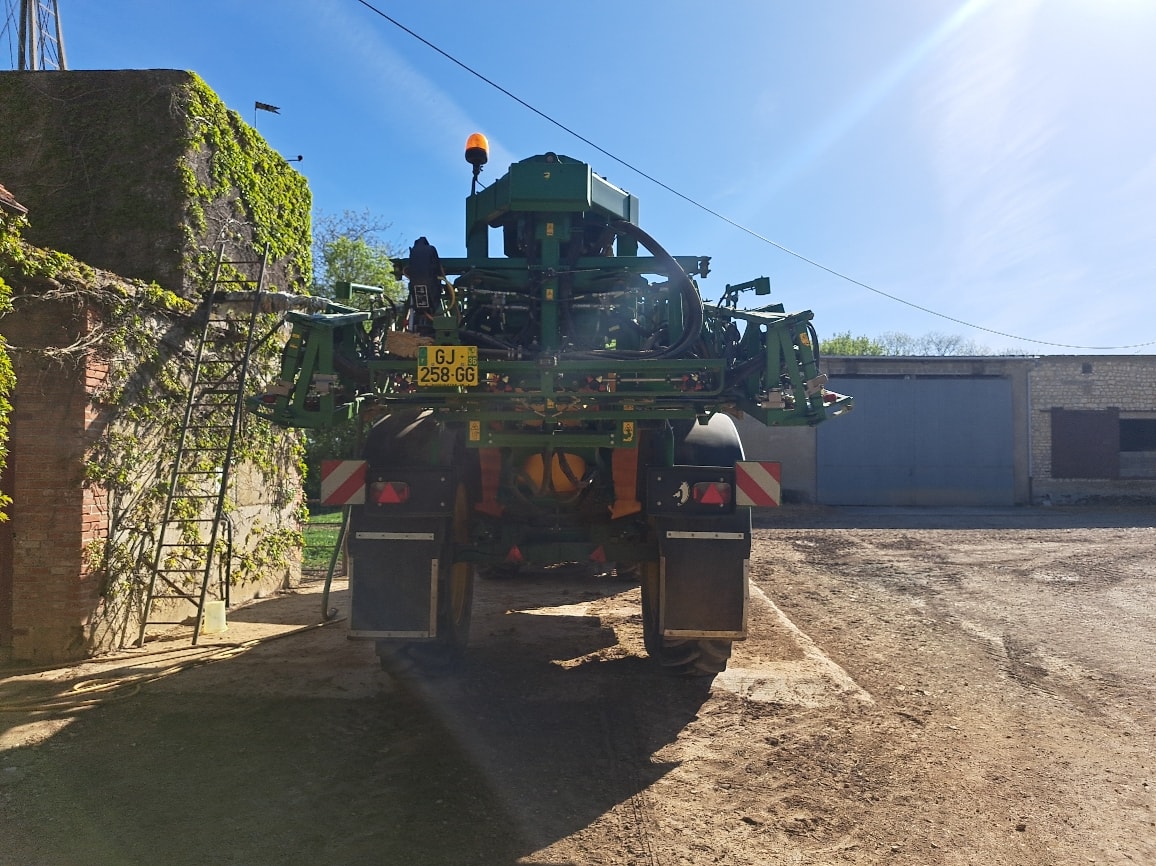 Pulverisateur JOHN DEERE M 952 I - photo slide 10