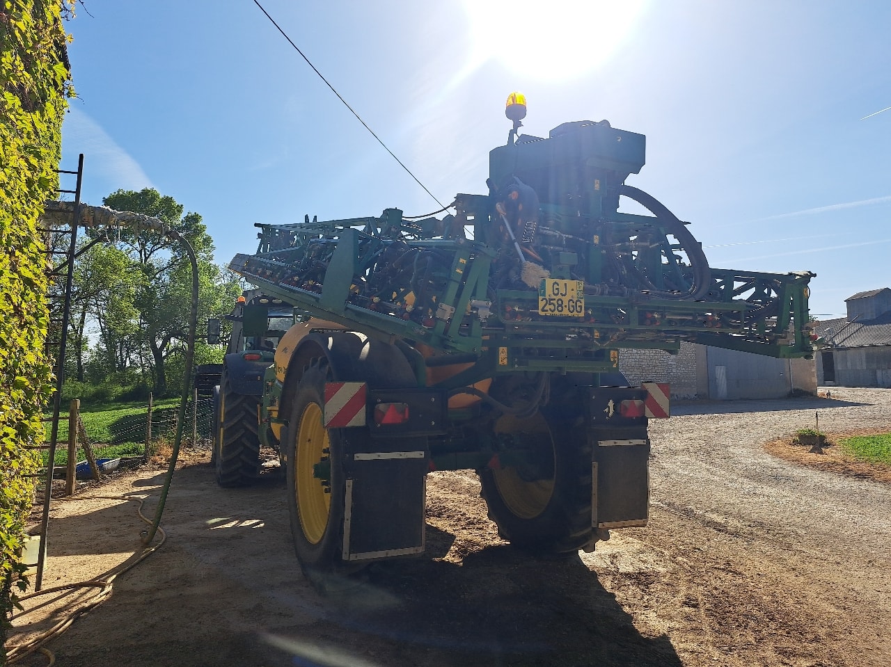 Pulverisateur JOHN DEERE M 952 I - photo slide 11