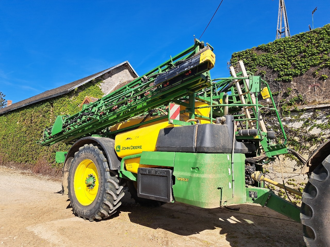 Pulverisateur JOHN DEERE M 952 I - photo slide 1
